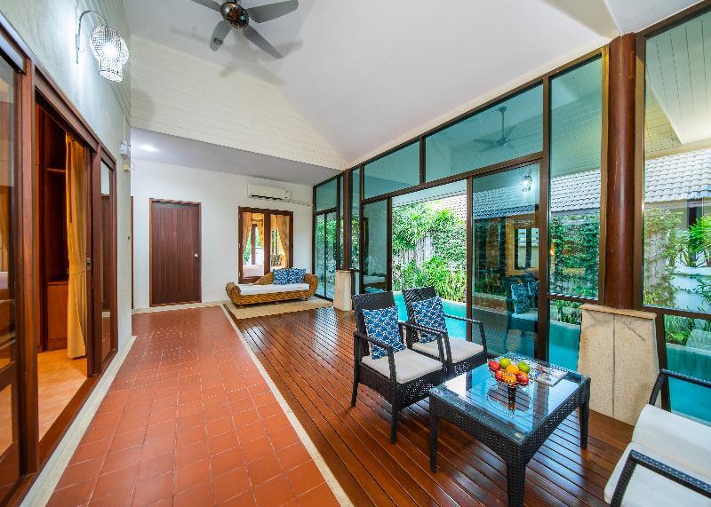 Hotel Blu Marine And Hua Hin